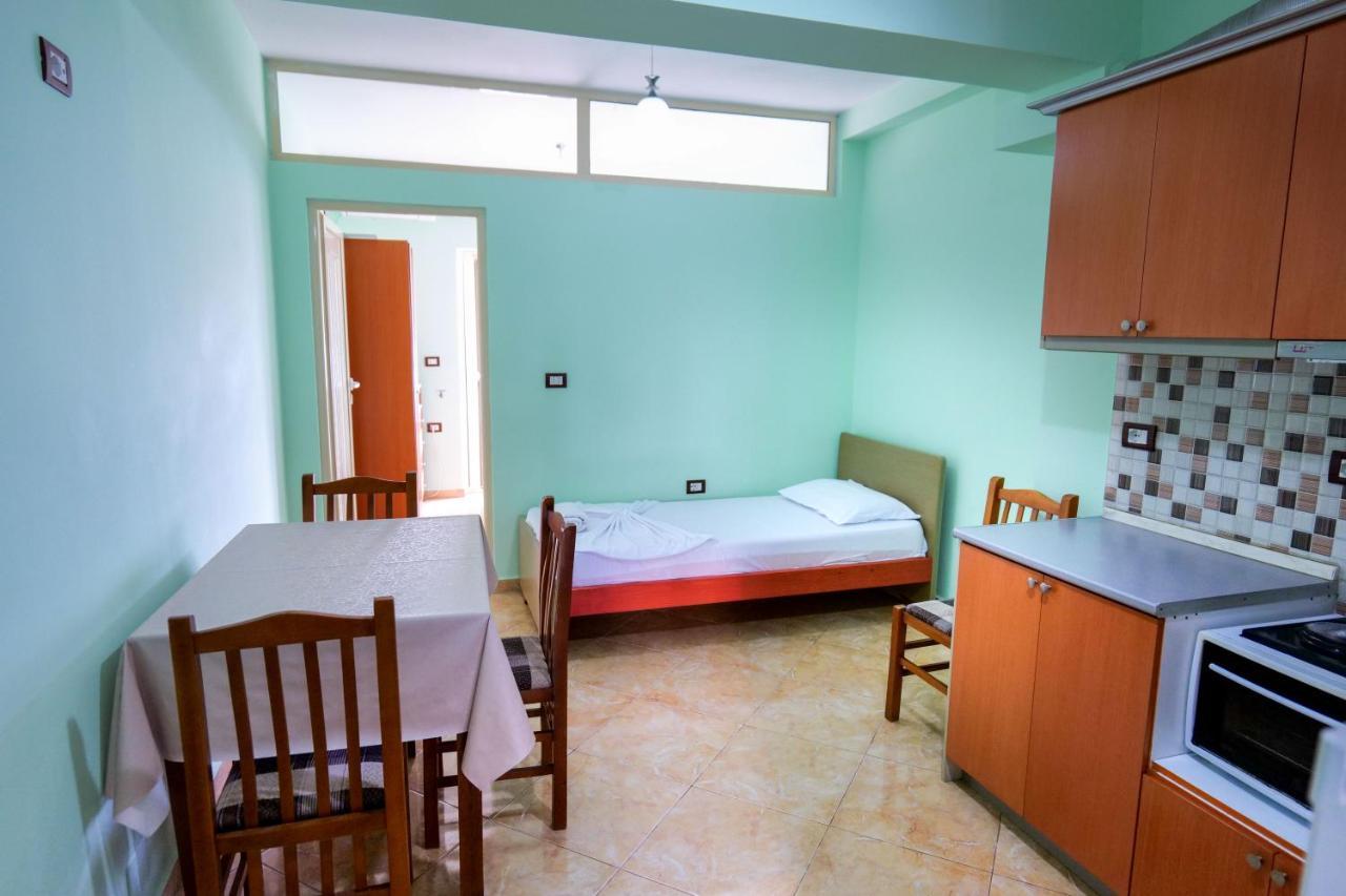 Rei Apartments Sarandë Exterior foto