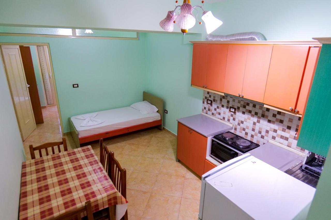 Rei Apartments Sarandë Exterior foto