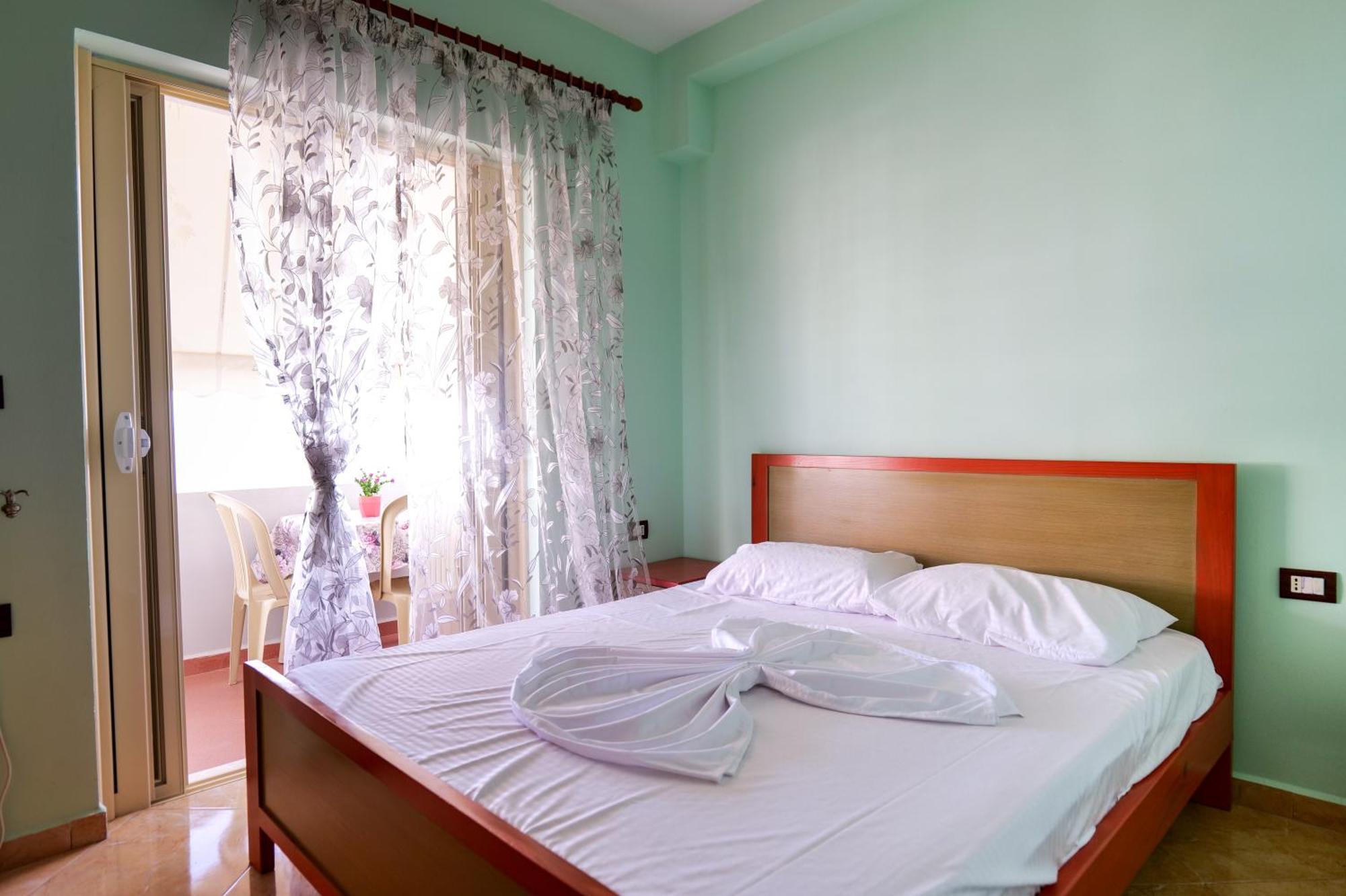 Rei Apartments Sarandë Habitación foto