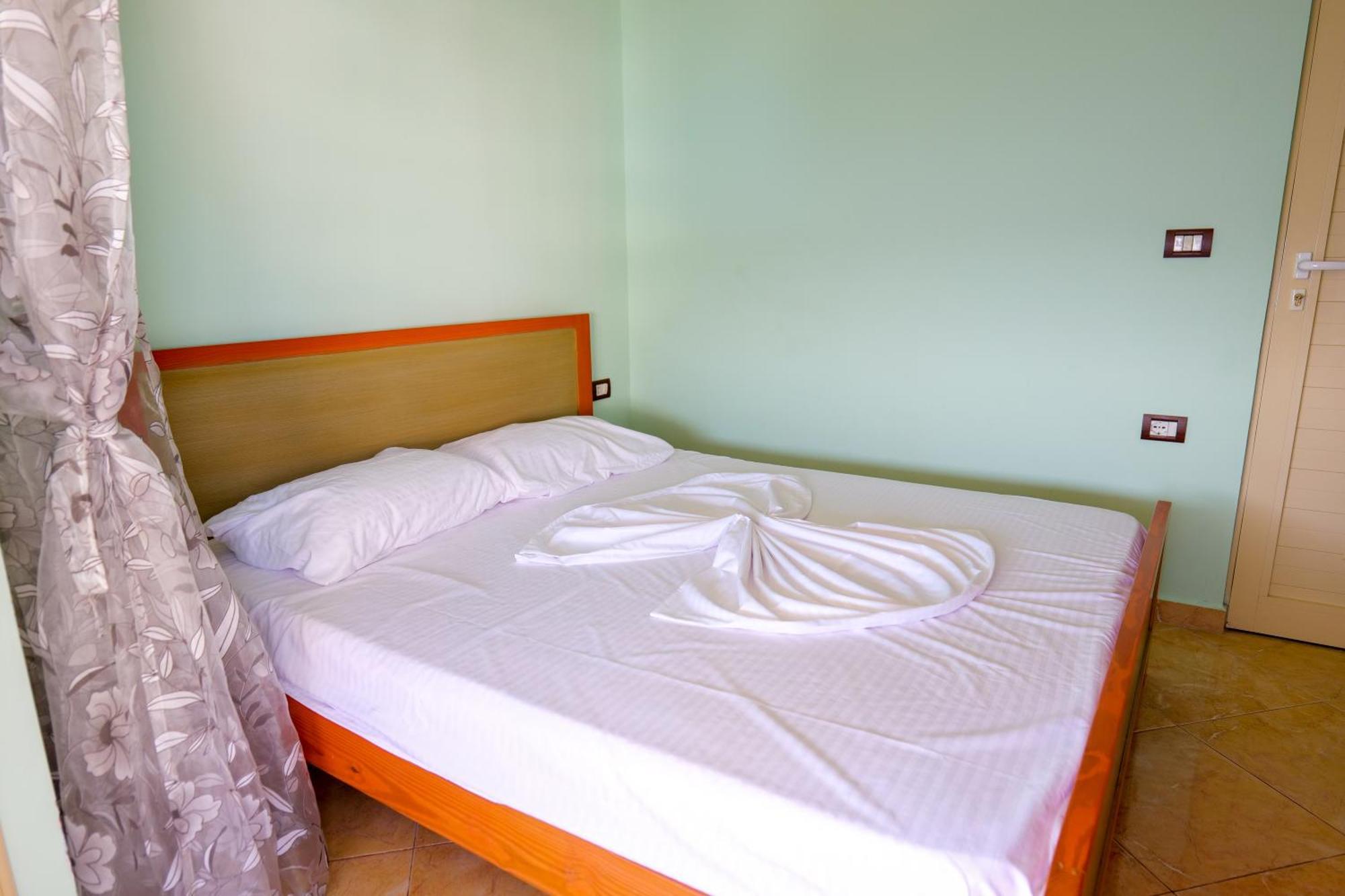 Rei Apartments Sarandë Habitación foto